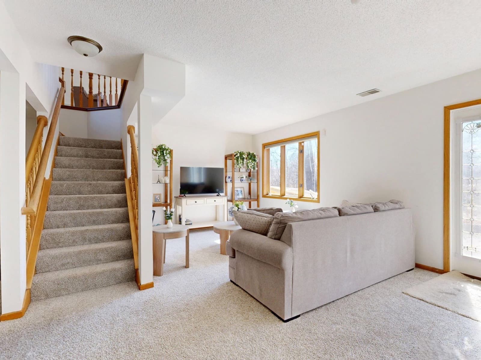 HVAC service in Wilson Mills, North Carolina: Bright family room in a North Carolina home