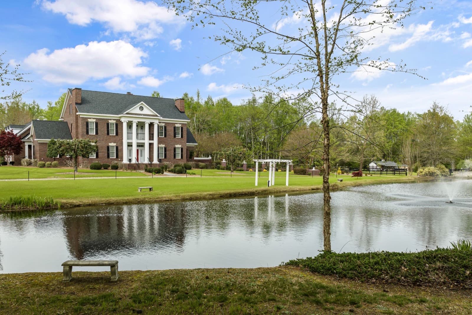 HVAC service in Clayton, North Carolina: Suburban home in North Carolina